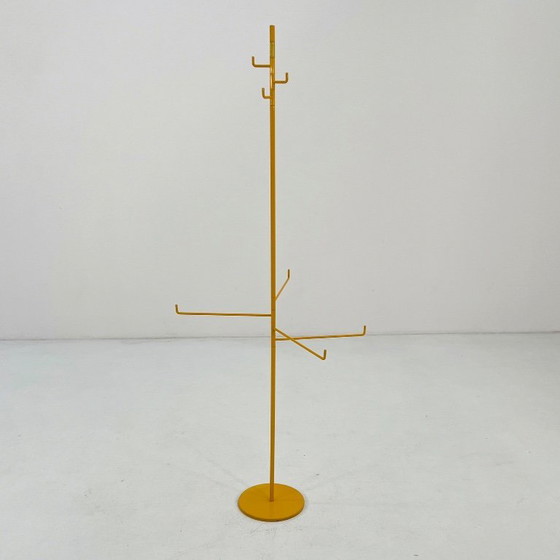 Image 1 of Porte-serviettes sur pied jaune en métal de Symbolbath, années 1980
