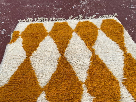 Image 1 of Vintage Beni Ourain Rug 154x98 cm – Handmade Moroccan Wool Rug – Mustard Diamond Pattern – Small Area Rug / Boho Minimalist Deco