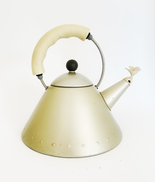 Alessi – Zeldzame designwaterkoker 9093 van Michael Graves (lichtgrijs)