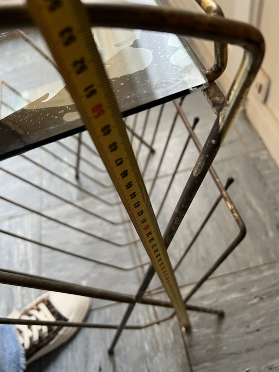 Image 1 of Table d’appoint vintage tablette verte armature métal doré 