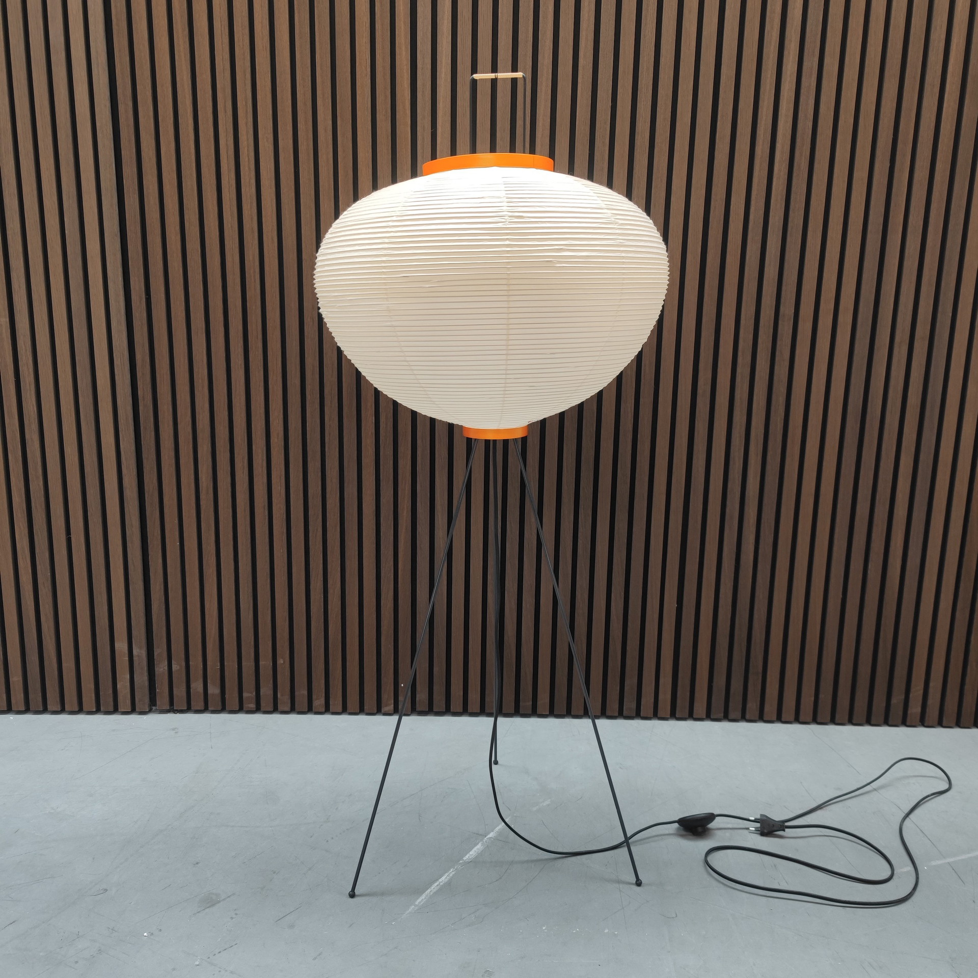 Vitra Akari 10A | €835 | Whoppah