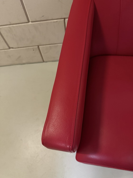 Fauteuil design Leolux Dolcinea en cuir rouge. – Leather, Aluminium (photo 7 of 11)