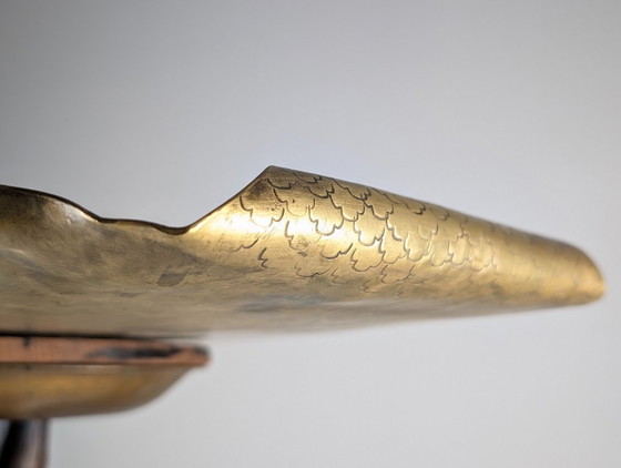Image 1 of Mesa japonesa Art Nouveau de la década de 1920, de bronce y latón con motivo de libélula.