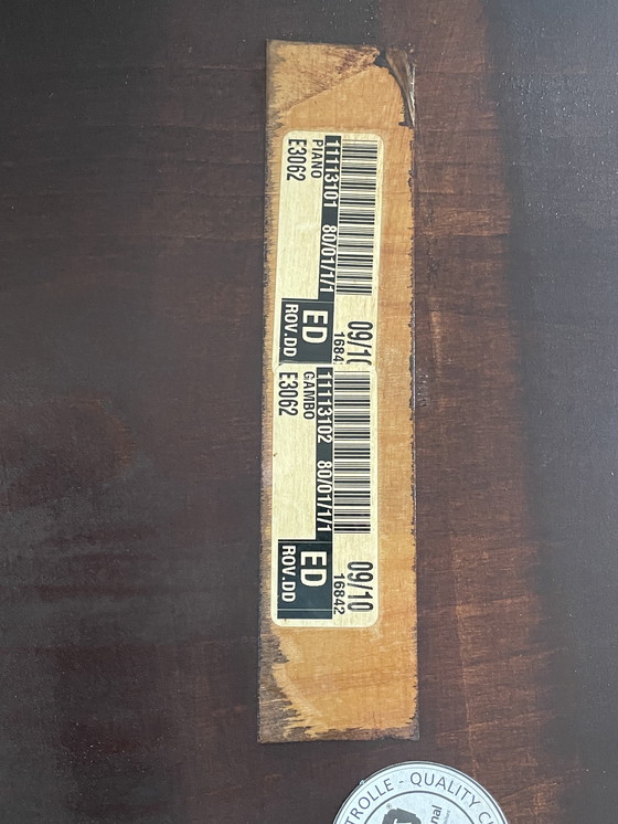 Image 1 of Round dining table 120 cm, extendable to 160 cm. Selva - Luxury furniture Collection: Melodia