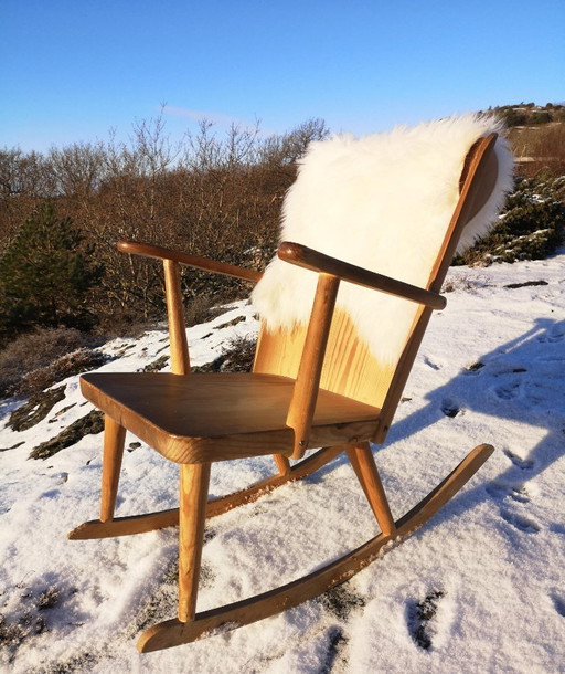 Beautiful Swedish Vintage Rocking Chair, By Göran Malmvall Model "513" Svensk Fur