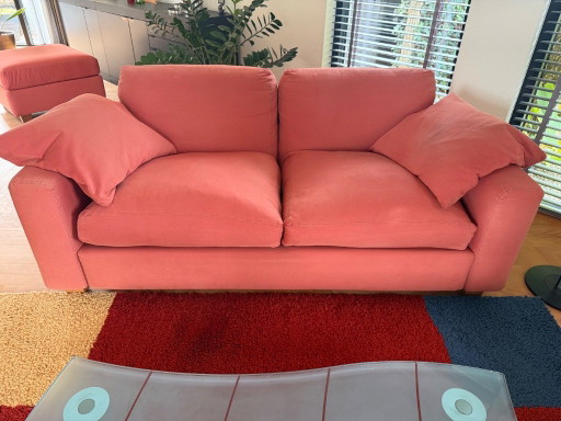 Canapés 2 places Gelderland Veneto, textile rouge corail et pouf assorti