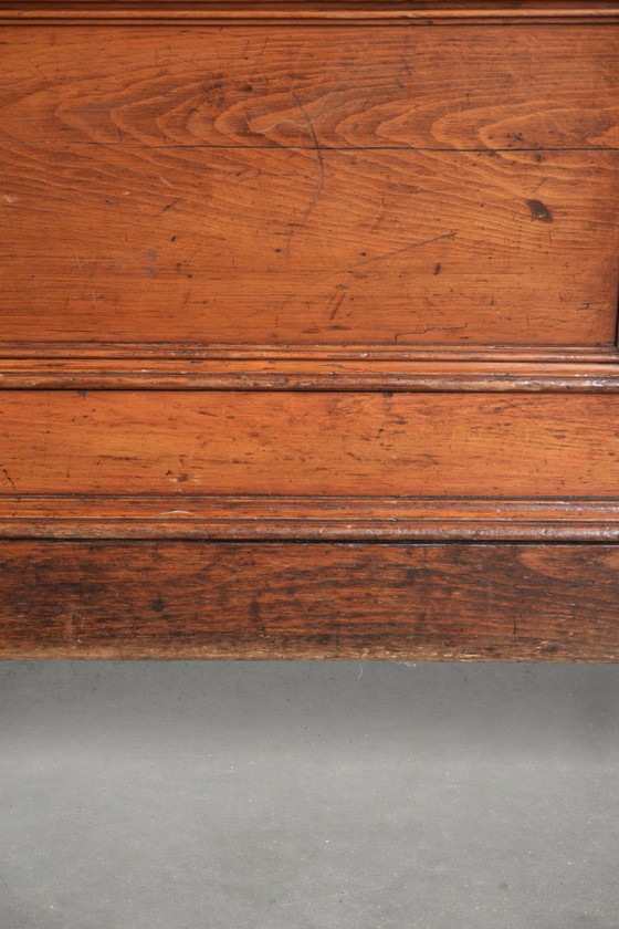 Image 1 of Large antique English shop counter/fabric counter from the 19th century with a luxurious appearance and brass rulers in the top.