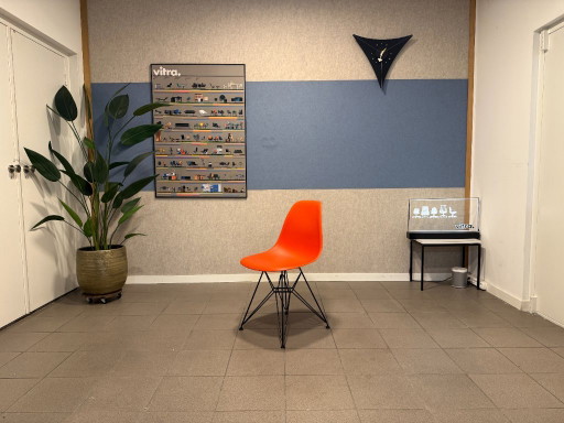 Vitra | Eames | DSR | Rusty Orange | 1 pieza