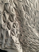1 exclusiva manta de lana ‘ELUIS’, marca Creation Haussmann