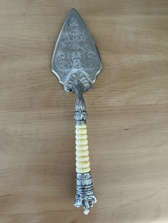 Image 1 of Pelle à gâteau