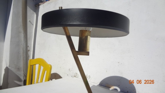 Black and golden metal table lamp, Philips Diplomat, Plastic, Mid Century Modern (photo 2 of 9)