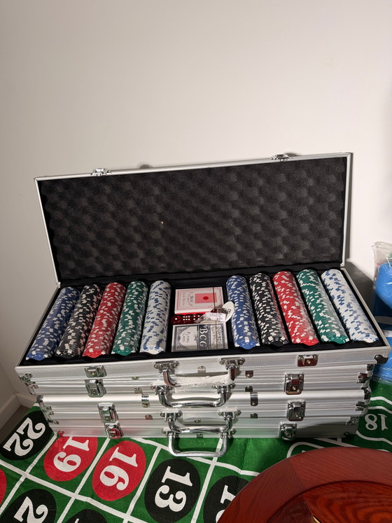 Komplettes Poker- und Roulette-Set – Kissen (photo 3 of 4)