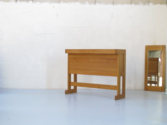 Image 1 of 1 Bar en 3 Hoge Solid Elm Krukken Gepubliceerd door Groupe Regain Jaar 80