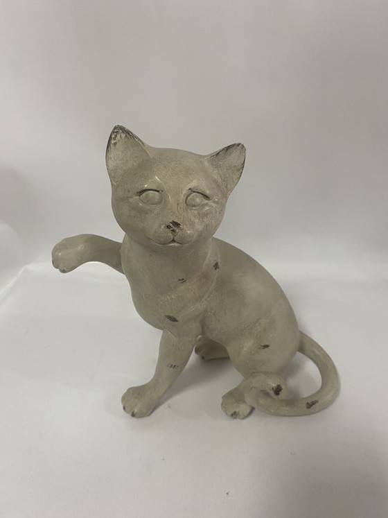 Image 1 of Encantadora figurita de gato de cerámica