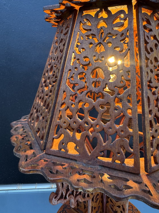 Image 1 of Lampe bois ajouré style exotique années 60