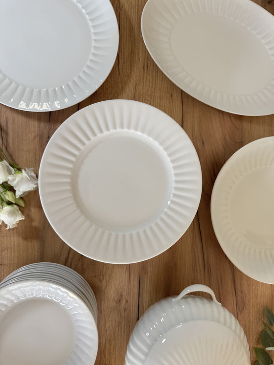 Image 1 of stoviglie e piatti in porcellana d'epoca