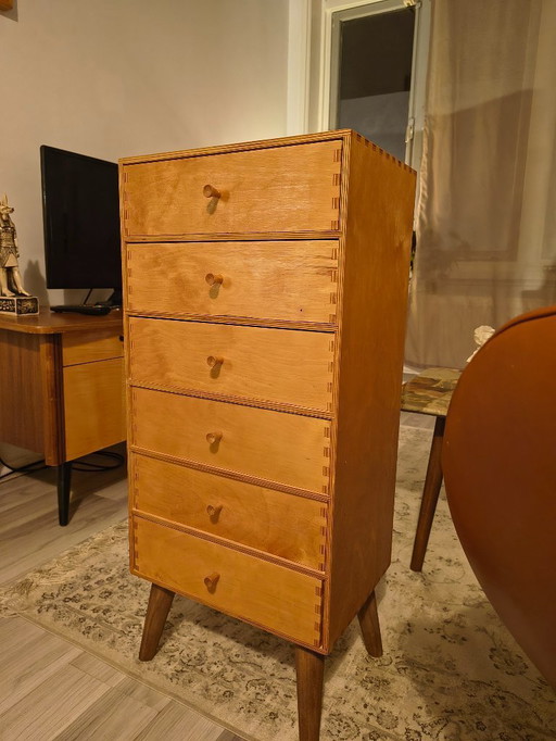 Holzkommode aus den 1960er Jahren