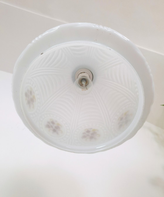 Image 1 of Lampe pendante vintage en verre opalin, lustre Mid Century Sijaj Hrastnik avec abat-jour en verre opalin