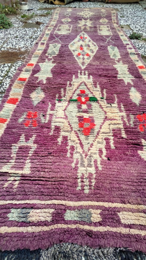 Image 1 of Hand-knotted Berber wool rug 332x83cm