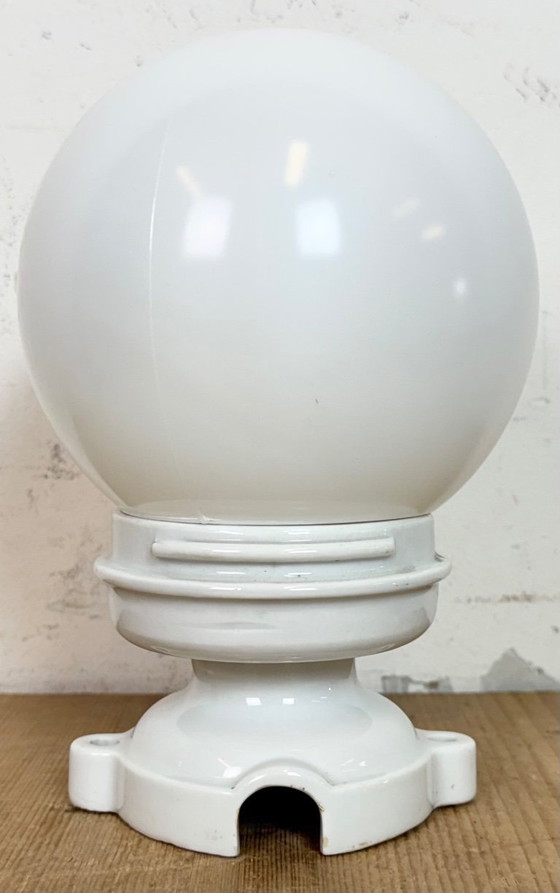 Image 1 of Vintage porseleinen plafondlamp met melkglas, jaren 50