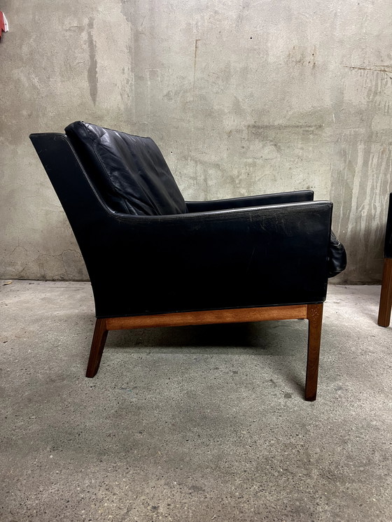 Image 1 of 2X Fauteuil en cuir V. Kai Lyngfeldt Larsen / Soren Willadsen Années 60Er-70Er