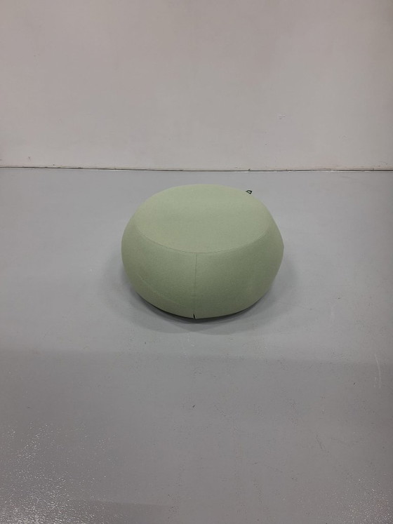 1x Arper Pix puf, verde claro, 80 cm ø – Reposapiés y pufs, Textile (photo 3 of 5)