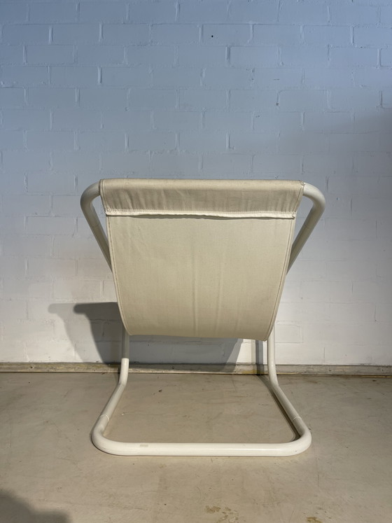 Image 1 of Fauteuil lounge en acier tubulaire et toile, années 1970. La structure tubulaire est vintage.