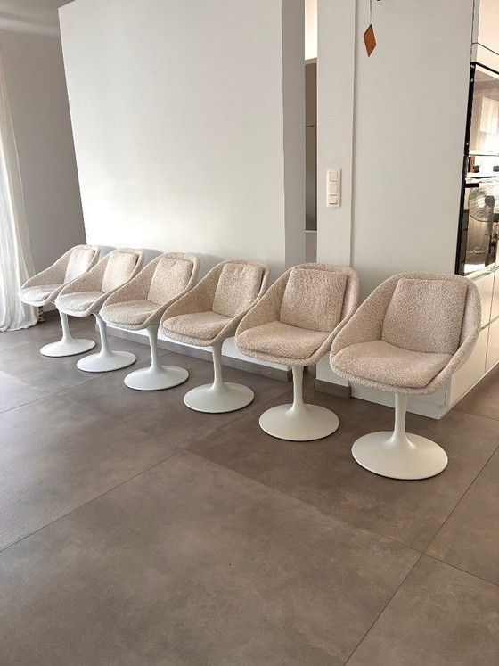 Image 1 of Mid-Century Modern style table and chairs, Juntoo