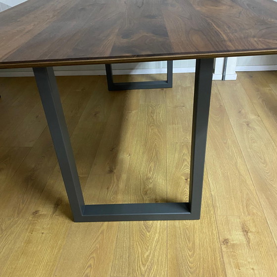 Image 1 of Table talk Q