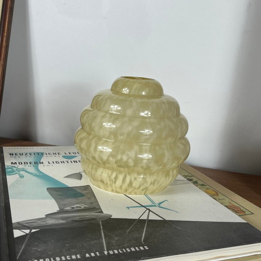 Oude Art Deco lichtgele Clichy gespikkeld glazen bol voor wandlamp kroonluchter 13 cm