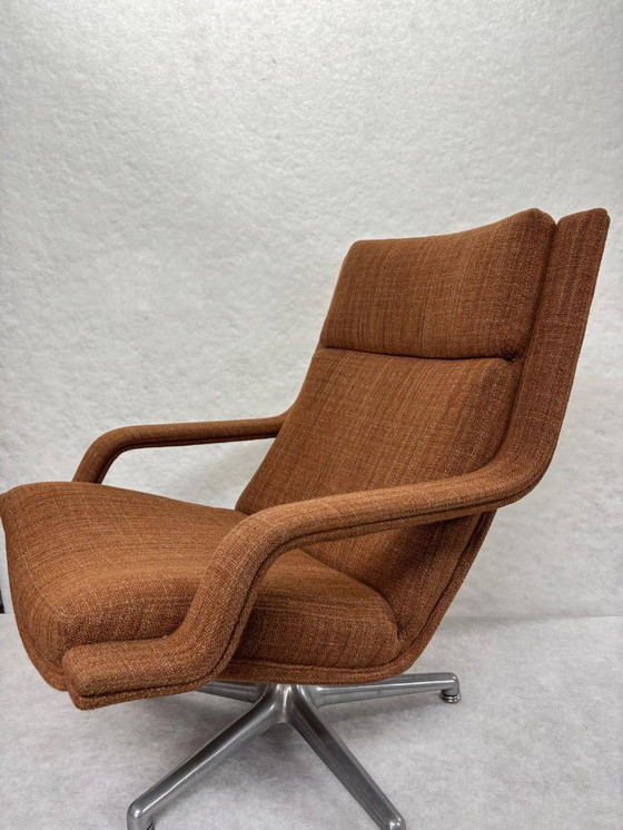 Image 1 of Artifort F140 – Rivestito in De Ploeg Paz 22 | Lusso morbido e carattere caldo