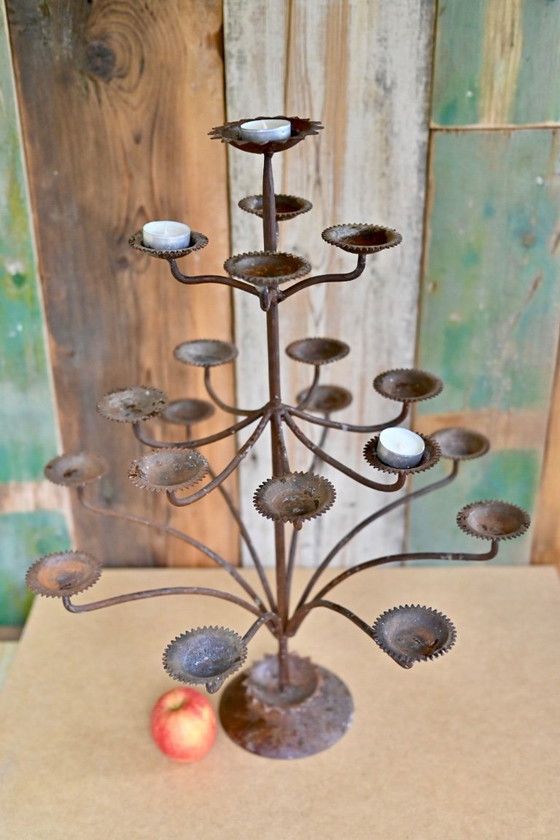 Image 1 of Grande albero di Natale brutalista/portacandele - Forgiatura