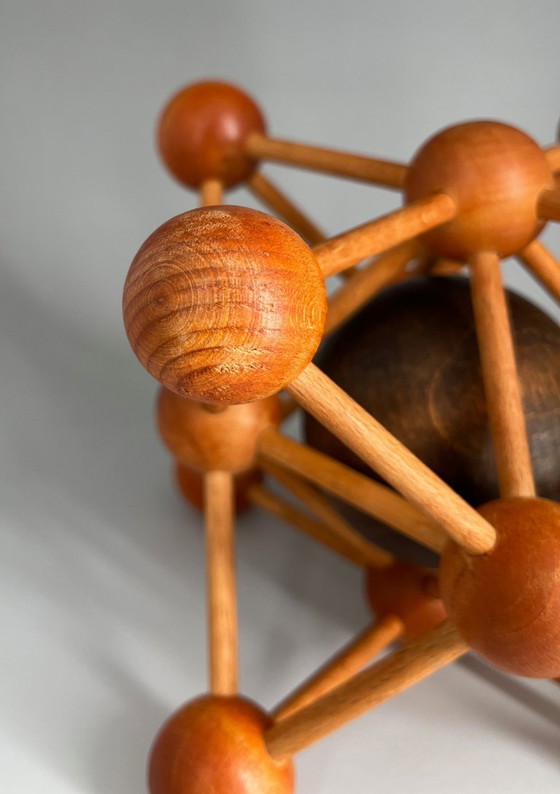 Image 1 of Modello in legno di metà secolo / struttura molecolare – oggetto di design geometrico – circa anni '50-'70