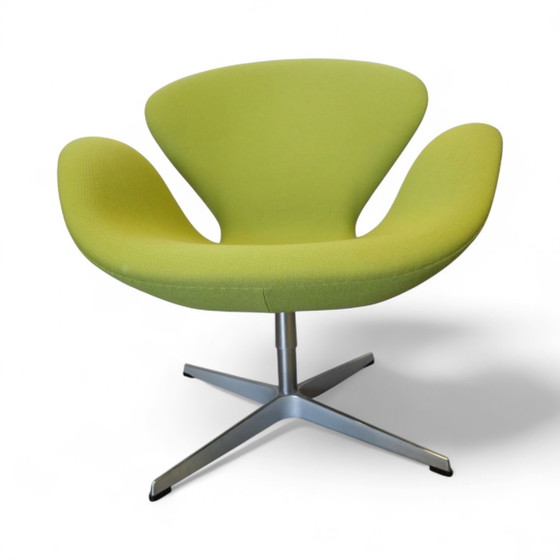 Image 1 of Sillón Swan de Arne Jacobsen para Fritz Hansen.