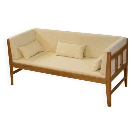 Oak canapé with ecru loops by Guillerme and Chambron for Votre Maison 1960s