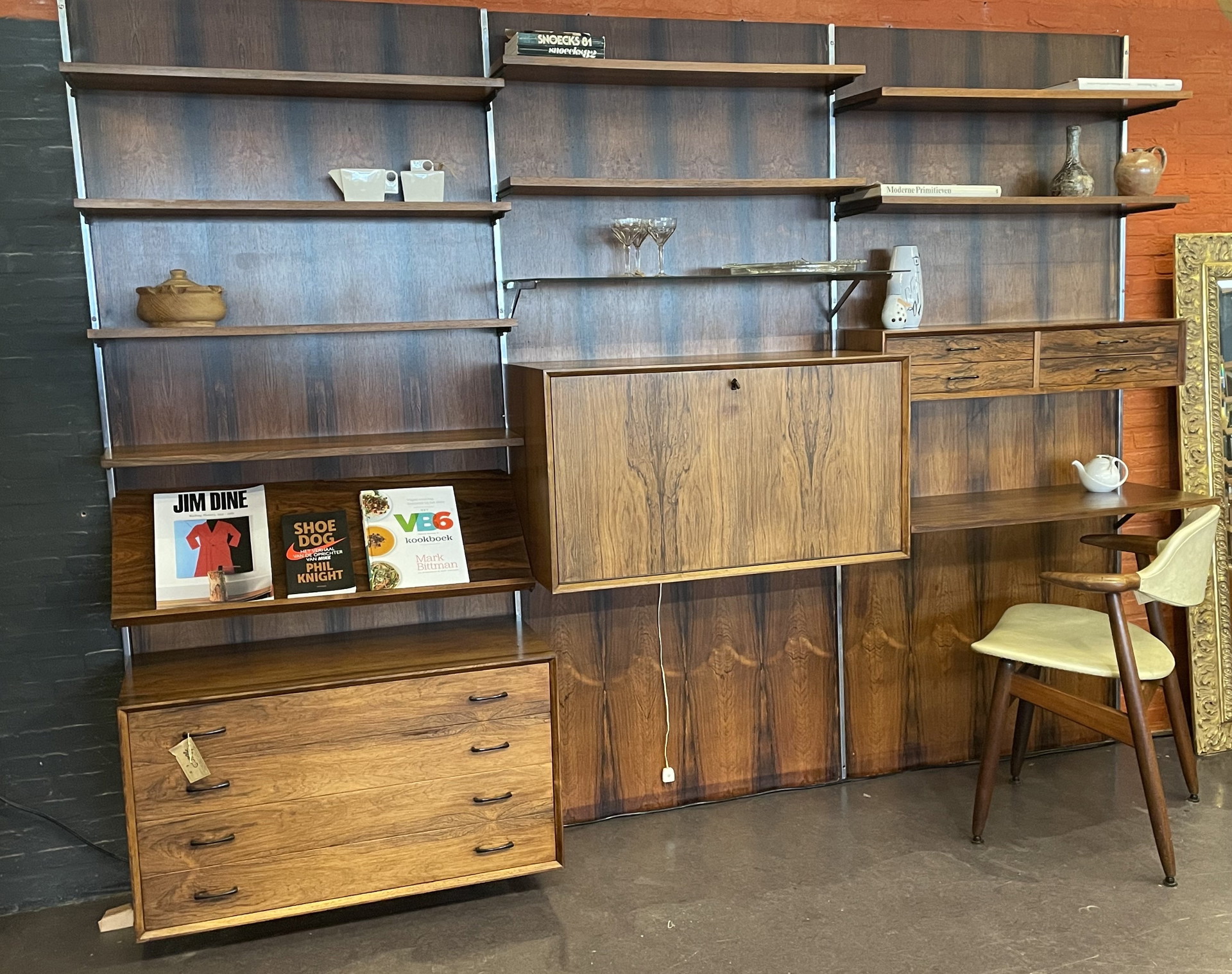 フランス ビンテージ Chrome Wall Unit シェルフ 棚 テーブル Chrome Shelving unit | Whoppah