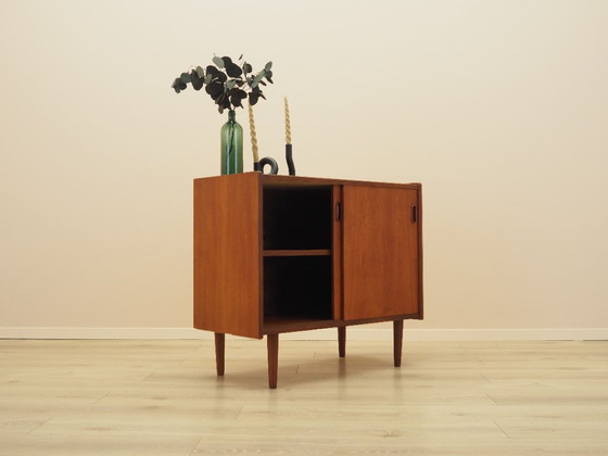 Mobile danese in teak con ante scorrevoli, Mid-Century Modern, anni '70 – Armadi contenitori, Legno (photo 7 of 15)