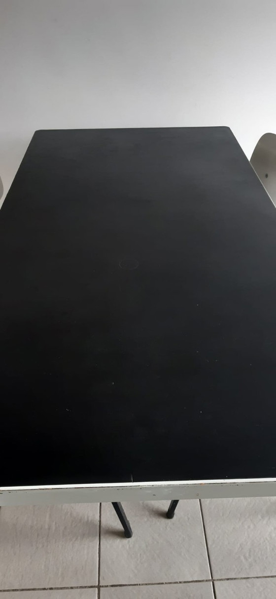 Image 1 of Friso Kramer dining set with 4 Revolt chairs