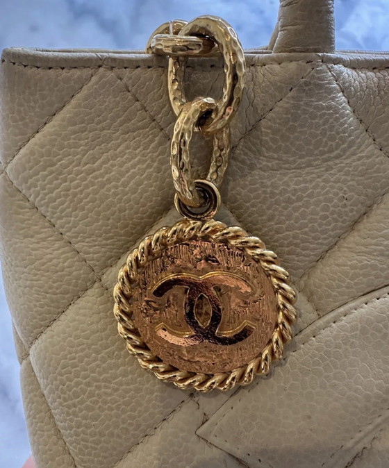 Image 1 of Médaillon Chanel