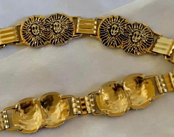 Ceinture Vintage GUCCI à Médaillon « Sunface » – Pièce de Collection Baroque des Années 1970/80 – – Cadeaux (photo 3 of 7)
