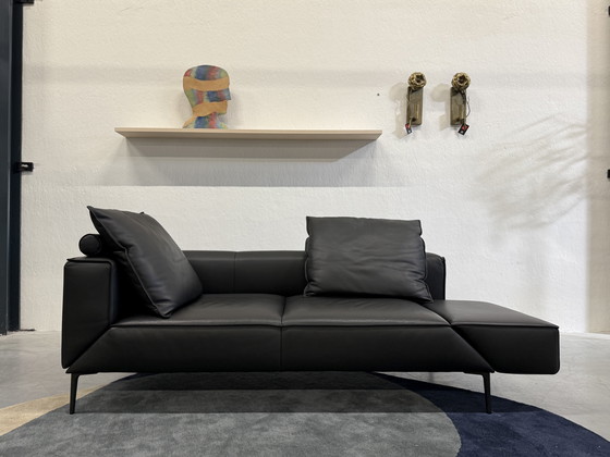 Image 1 of Canapé 2 places Jori Longueville en cuir noir