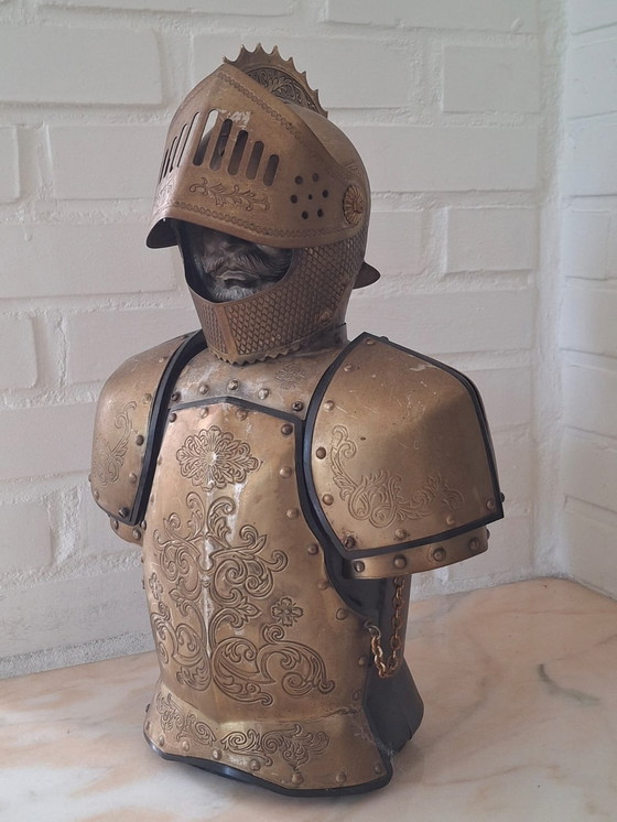 Image 1 of NIKKA Ridderbuste Brons Whisky Knight Decanter Japan. Bernsteinflasche und 6 Bernsteingläser