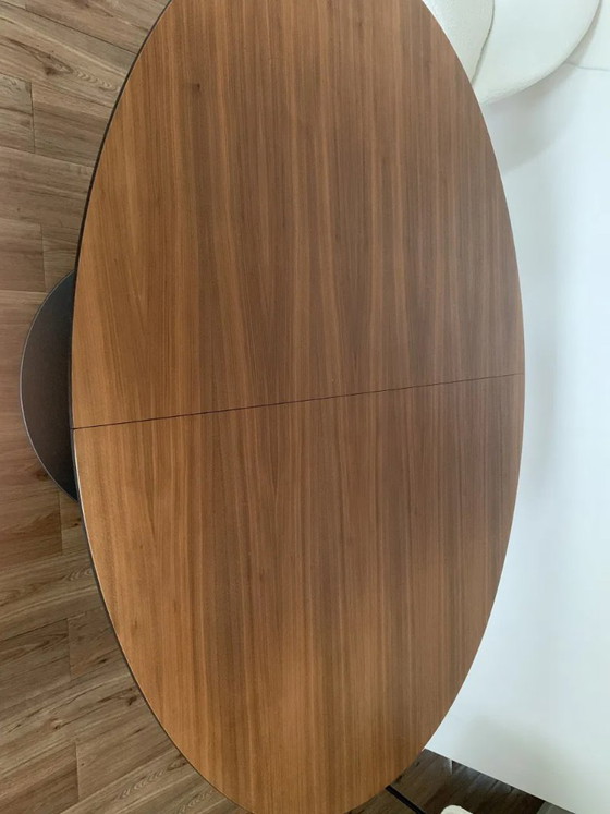 Leolux Tisch 586 Calbuco ausziehbar – Esstische, Metall, Holz (photo 2 of 5)