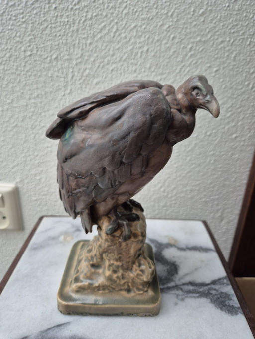 Louis Théophile Hingre - Escultura de un buitre, cerámica