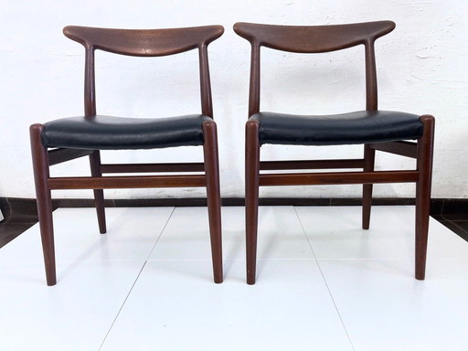 2 Danish chairs W2 Design Hans J. Wegner for C.M.Madsen 60s teak leather