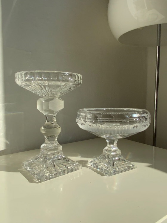 Image 1 of Paire de coupes sur pied en cristal de Bohême taillé, taillées à la main.