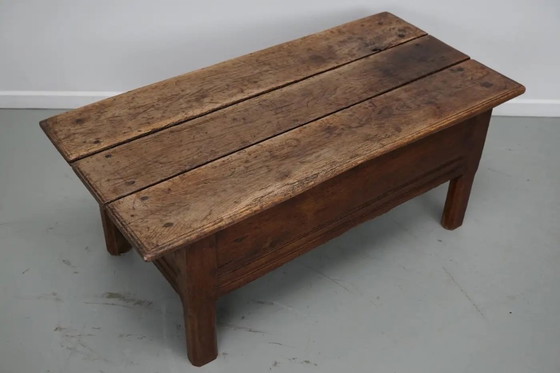 Image 1 of Spanischer rustikaler Couchtisch im Landhausstil aus Kastanienholz, 18. Jahrhundert