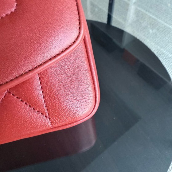Image 1 of Chanel Diana Reissue Small - 22CM Gewatteerd Lamsleer Rood Goudkleurige Hardware Serie 20
