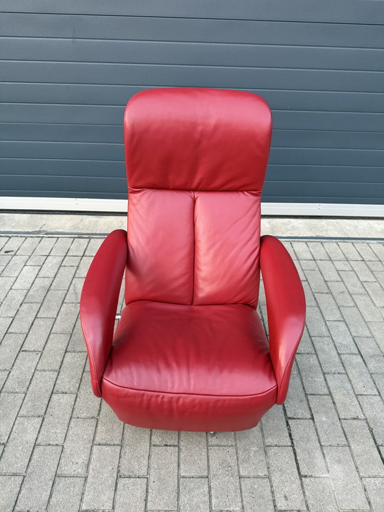 Image 1 of Poltrona relax Jori Symphony, recente, in pelle Celia rossa, taglia media, in ottime condizioni!