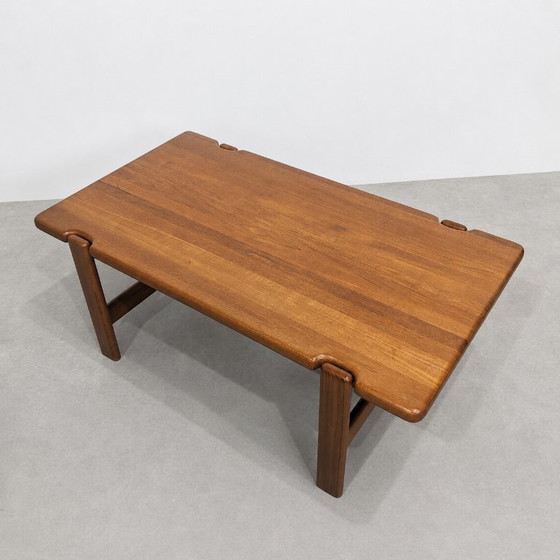 Image 1 of Table basse danoise en teck massif Niels Bach